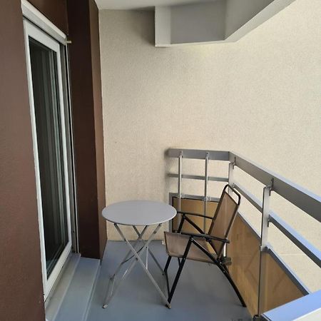 Chambre De 11 M2 Avec Balcon Париж Екстериор снимка